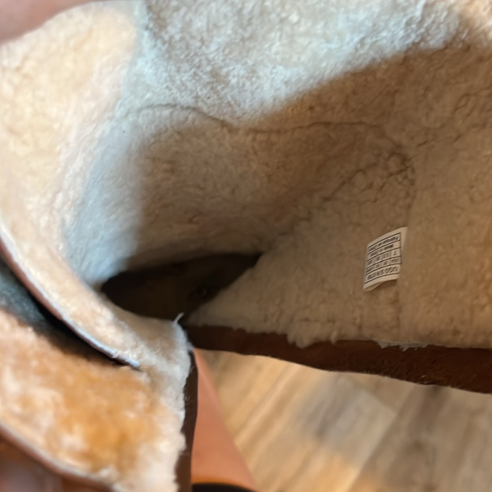 🛑 1 hour sale. UGG, size 7, Corinth Wedge leather & shearling Boots, EUC - Picture 12 of 16